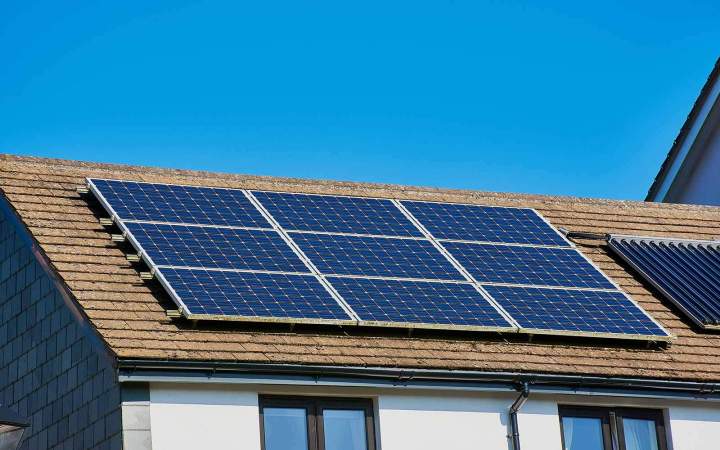 Installation de panneaux solaires photovoltaïques Île-de-France